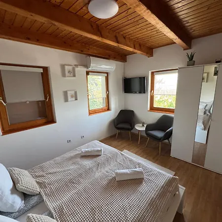 Panorama *